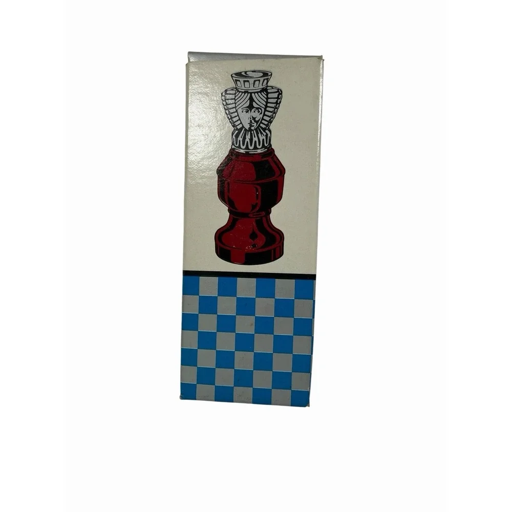 FULL Avon The Queen Chess Piece Oland After Shave Bottle with Box 3 fl oz